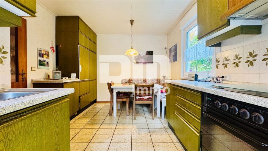 Schönes Einfamilienhaus mit Garage und Terrasse / Ständerbauweise in hervorragender Lage - EG Küche / Einbauküche